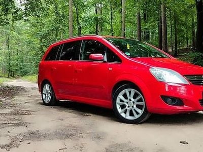 Używany Opel Zafira 2008 Czerwony Minivan