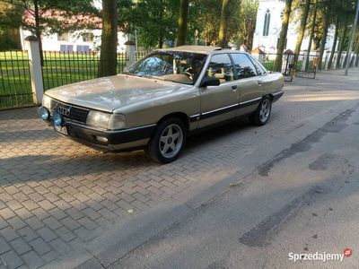 używany Audi 100 C3 2,3 E quattro sedan