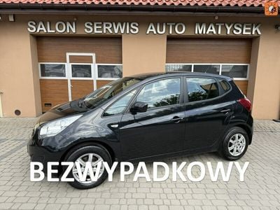 Używany Kia Venga 90 KM (66 kW) 2014 Czarny Hatchback