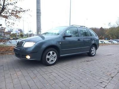 Szary Używany 2005 Skoda Fabia Kombi | 6900 zł