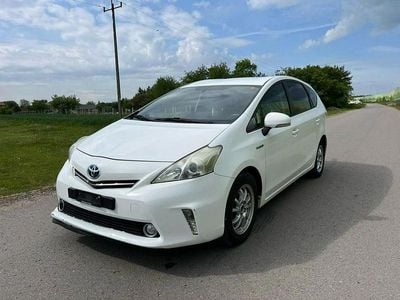 Biały Używany 2012 Toyota Prius+ Minivan | 32 900 zł