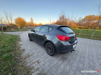 Używany 2010 Opel Astra | 14 500 zł (Dość drogi)