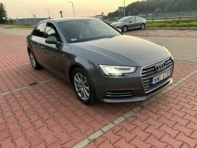Używany Audi A4 2017 Szary Sedan/Limuzyna