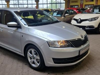 Używany Skoda Rapid 85 KM (62 kW) 2015 Srebrny Hatchback