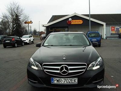 Czarny Używany 2014 Mercedes E250 Sedan/Limuzyna | 56 000 zł (Drogi)