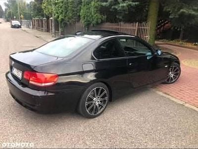 Czarny Używany 2007 BMW 320 Shadowline Coupe | 35 900 zł (Drogi)