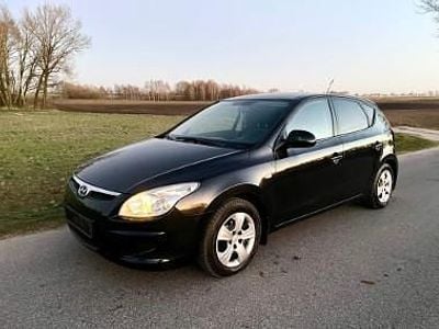 Czarny Używany 2009 Hyundai i30 Hatchback | 15 900 zł (Uczciwa cena)