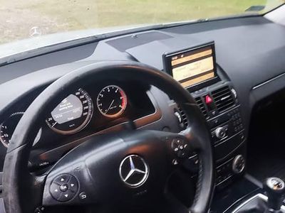 Używany 2009 Mercedes C200 | 15 500 zł (Dobra cena)