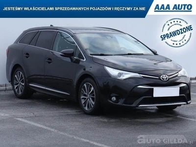 Używany Toyota Avensis 143 KM (105 kW) 2016 Czarny