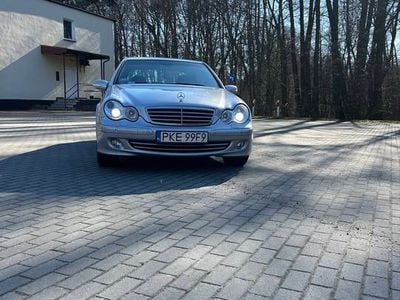 Mercedes C200