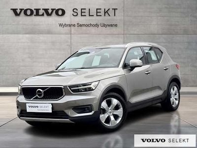 Szary Używany 2021 Volvo XC40 SUV | 116 900 zł (Uczciwa cena)