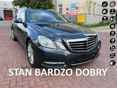 Używany Mercedes E200 184 KM (135 kW) 2011 Czarny (metalik) Kombi