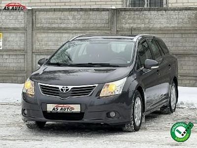 Używany Toyota Avensis Sol 132 KM (97 kW) 2010 Szary Kombi