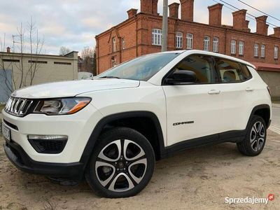 używany Jeep Compass compass 2,4 sport 2018 r z grudnia2,4 sport 2018 r z grudnia