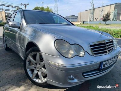 Mercedes C180