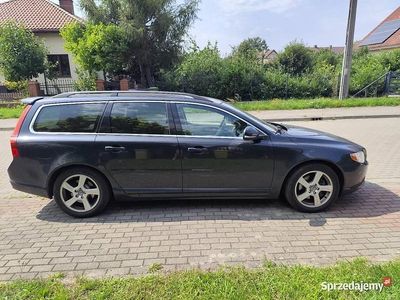 Szary Używany 2013 Volvo V70 Kombi | 26 500 zł