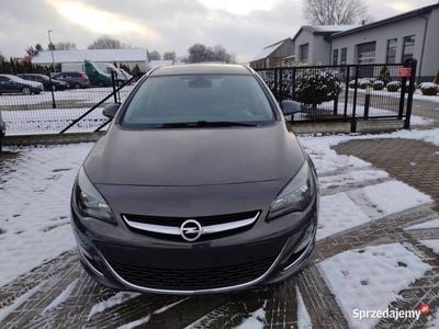 Używany 2015 Opel Astra Kombi | 29 500 zł (Dość drogi)