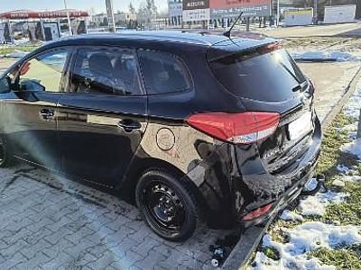 Używany Kia Carens 115 KM (84 kW) 2015 Czarny Minivan