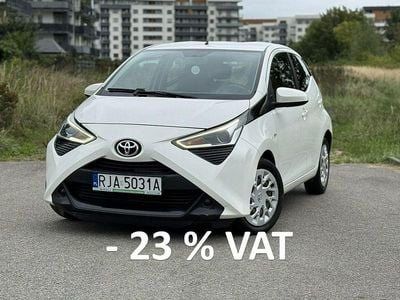 Używany Toyota Aygo 72 KM (52 kW) 2020 Biały Hatchback