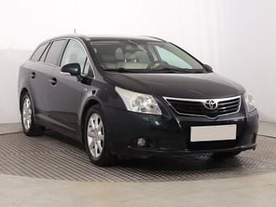 Używany Toyota Avensis 150 KM (110 kW) 2011 Niebieski Kombi