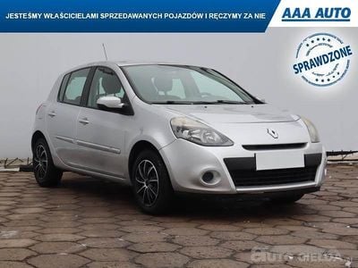 Używany Renault Clio IV 2012 Srebrny