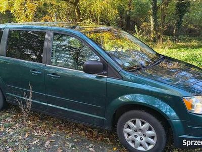 Zielony Używany 2009 Chrysler Town & Country Minivan | 14 900 zł