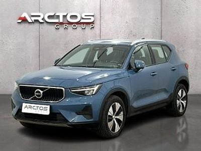 Używany Volvo XC40 Core 163 KM (119 kW) 2022 Niebieski SUV