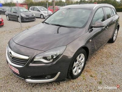 Używany Opel Insignia 2015 Beżowy Sedan/Limuzyna