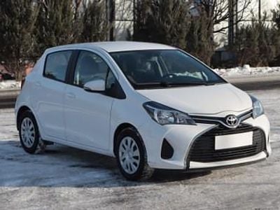 Biały Używany 2015 Toyota Yaris Hatchback | 35 999 zł (Dość drogi)