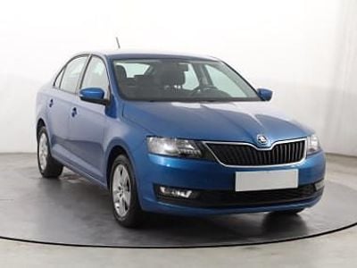 Używany Skoda Rapid 110 KM (80 kW) 2019 Niebieski Hatchback