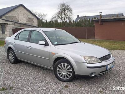Używany Ford Mondeo 2001 Srebrny Sedan/Limuzyna