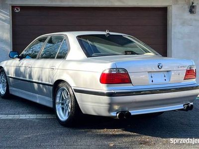 BMW 735