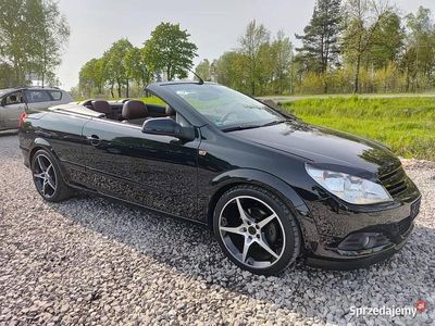 Czarny Używany 2008 Opel Astra Cabriolet Kabriolet | 19 900 zł