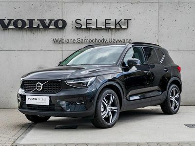 Czarny (metalik) Używany 2024 Volvo XC40 SUV | 199 900 zł