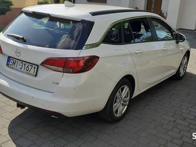 używany Opel Astra kombi 2017 prywatny