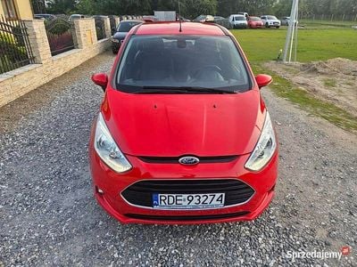 Używany Ford B-MAX 2016 Czerwony Minivan