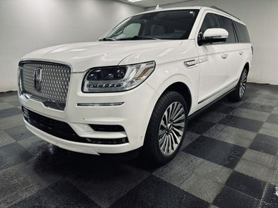 używany Lincoln Navigator 3.6dm 450KM 2021r. 107 337km