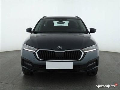 Szary Używany 2021 Skoda Octavia Kombi | 66 999 zł (Uczciwa cena)