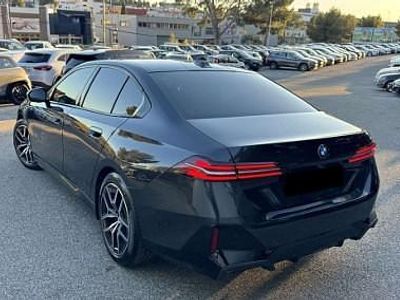 Szary Nowe 2025 BMW 520 M Sport Sedan/Limuzyna | 301 100 zł (Uczciwa cena)