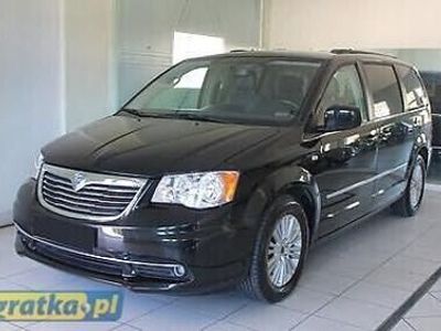 Czarny Używany 2012 Lancia Voyager Minivan | 119 900 zł