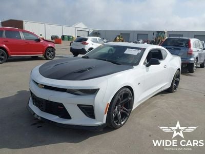 Biały (metalik) Używany 2017 Chevrolet Camaro Coupe | 78 800 zł