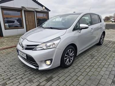Srebrny Używany 2014 Toyota Verso Minivan | 33 400 zł (Dość drogi)
