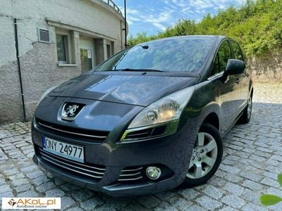 używany Peugeot 5008 1.6dm 109KM 2009r. 195 912km