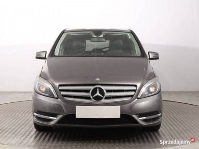 Mercedes B180