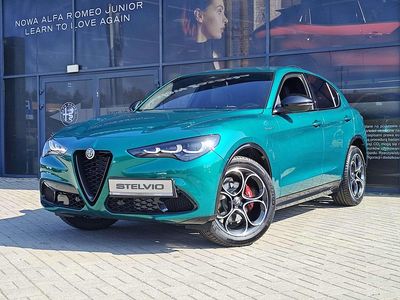 Lakier specjalny zielony montreal green Nowe 2025 Alfa Romeo Stelvio Veloce SUV | 246 500 zł