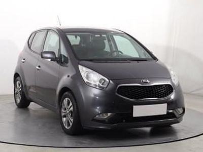 Używany Kia Venga 125 KM (91 kW) 2015 Szary Hatchback