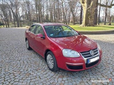 używany VW Jetta Jetta 1.6 benzyna Salon Polska Manual 6 biegów1.6 benzyna Salon Polska Manual 6 biegów