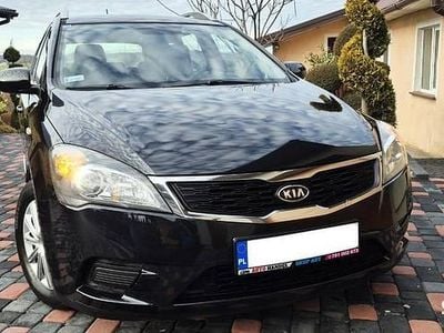 Czarny Używany 2010 Kia Ceed Hatchback | 12 999 zł (Uczciwa cena)