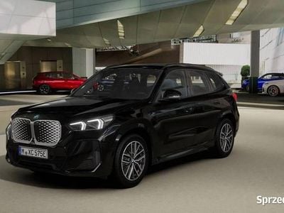 Nowe BMW iX1 Luxury Line 225 kW (306 KM) 2026 Czarny SUV