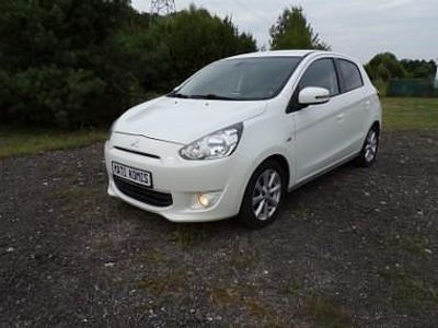 Biały Używany 2014 Mitsubishi Space Star Hatchback | 19 500 zł (Dość drogi)